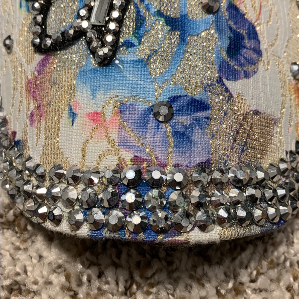 Floral Cap with Rhinestone Cross - Picture 6 of 6